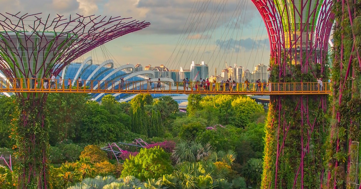 Singapore Marina Bay and CBD office skyline — office market outlook 2026