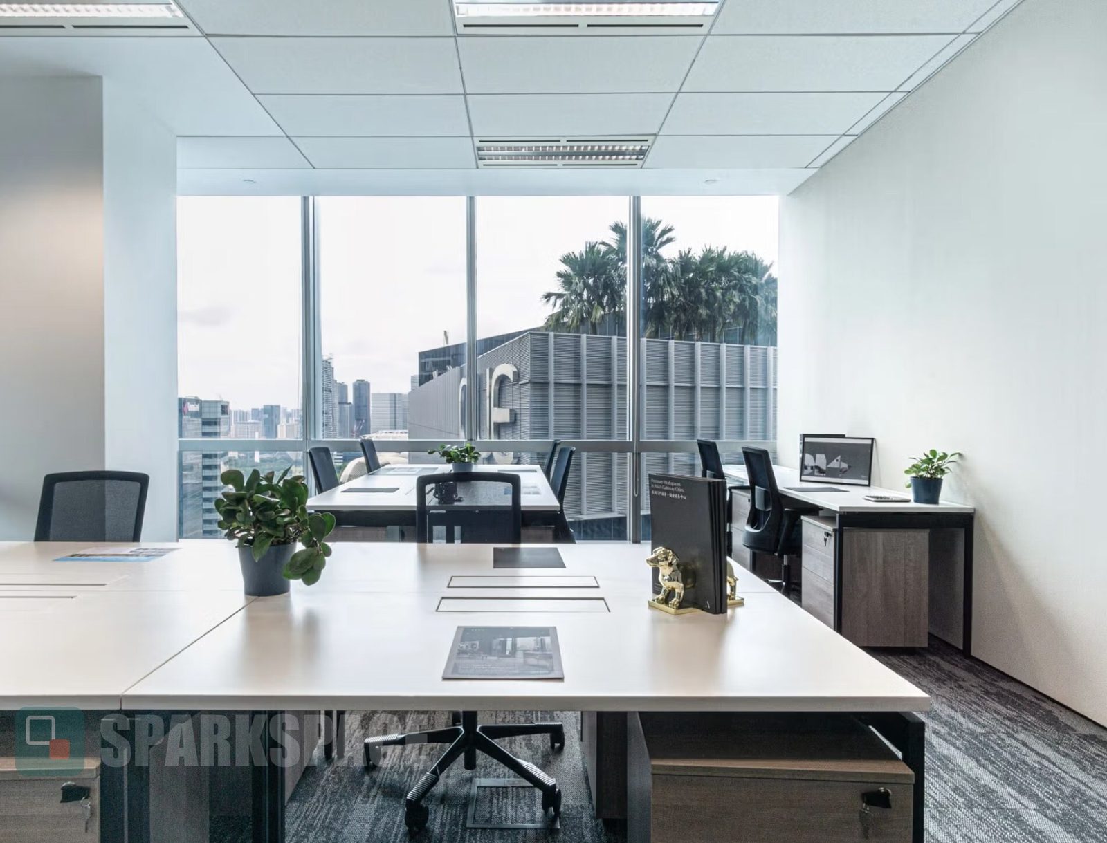 Private Office at One Marina Boulevard — 18 pax
